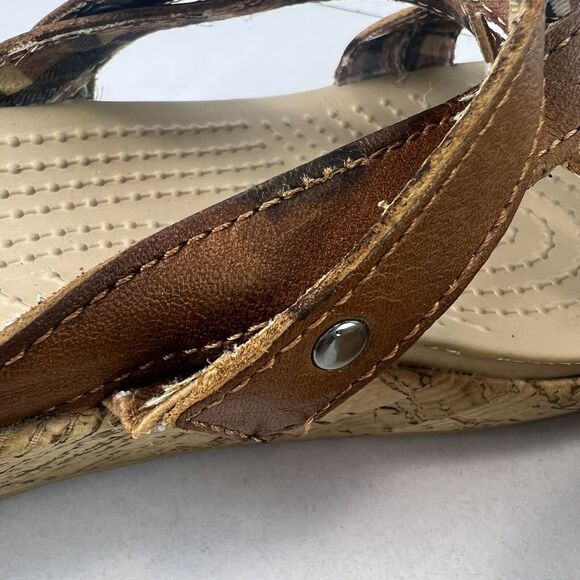Crocs Women's A-leigh Sandal Size 9 Crisscross Wedge Slide Brown AS IS - Picture 5 of 9